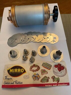 Vintage Mirro Aluminum Cookie Press with 11 cookie discs and 7 decorating tips